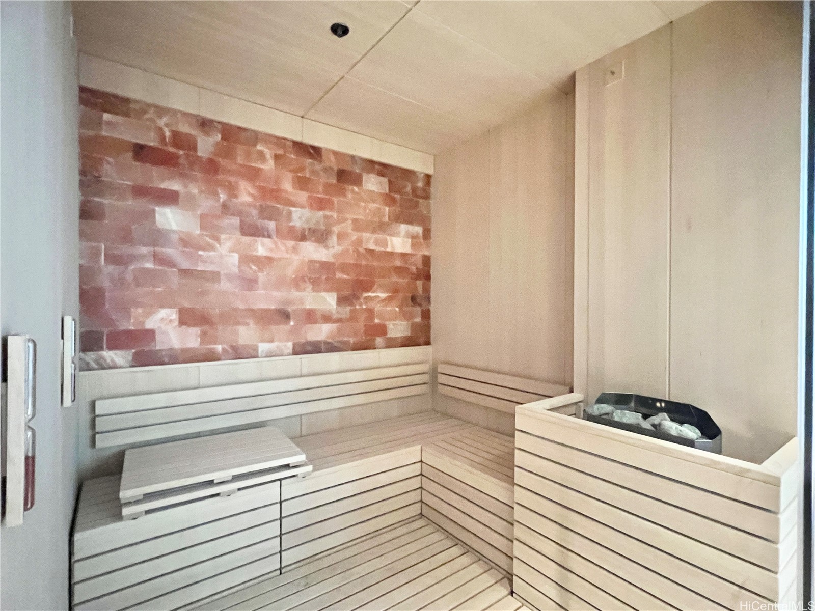 Sky Ala Moana West Residential Lease