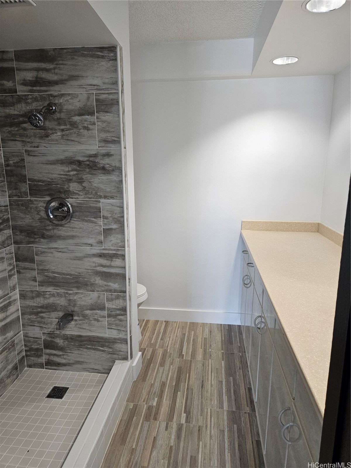 1655 Makaloa Street 915