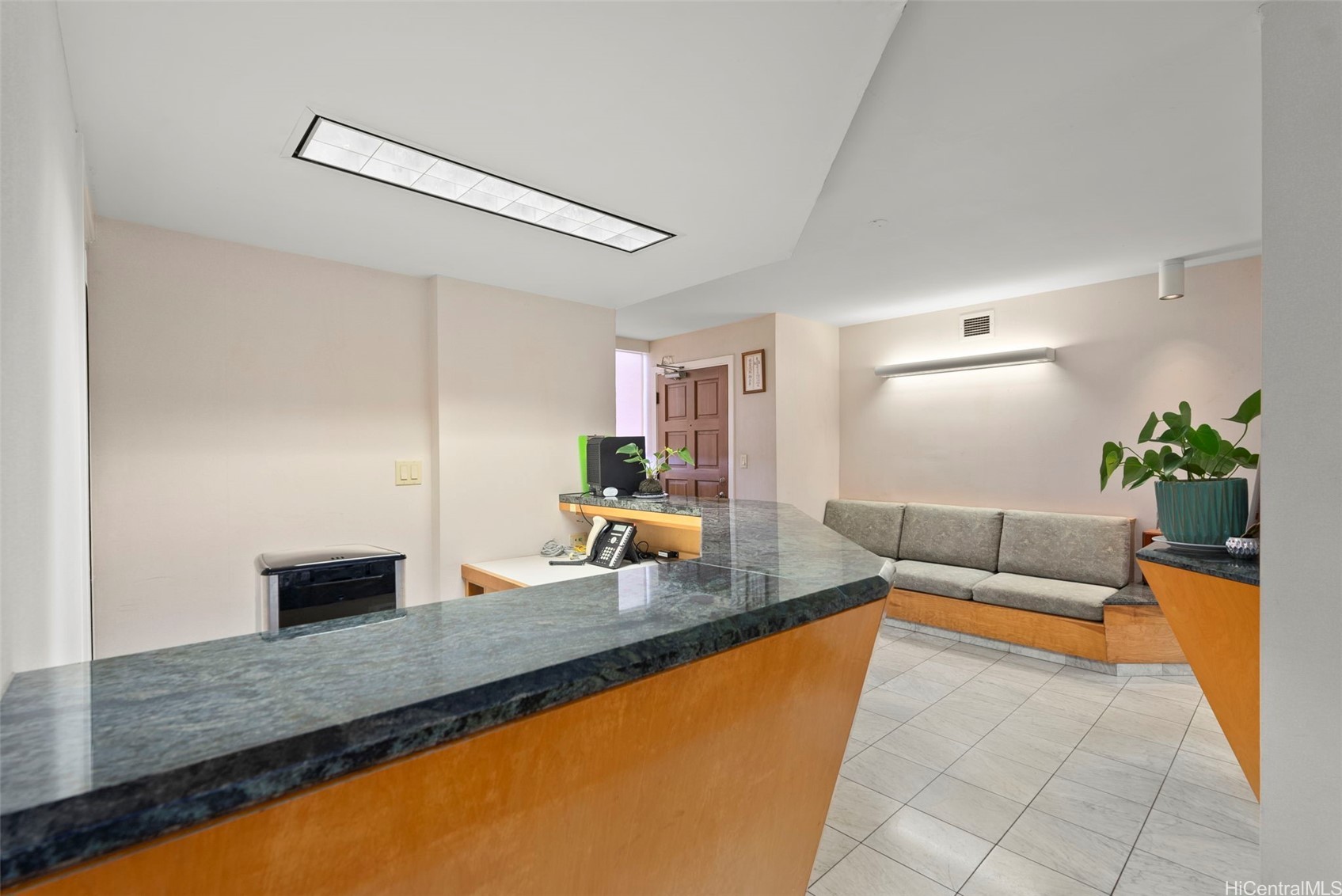 Royal Queen Emma Condominium