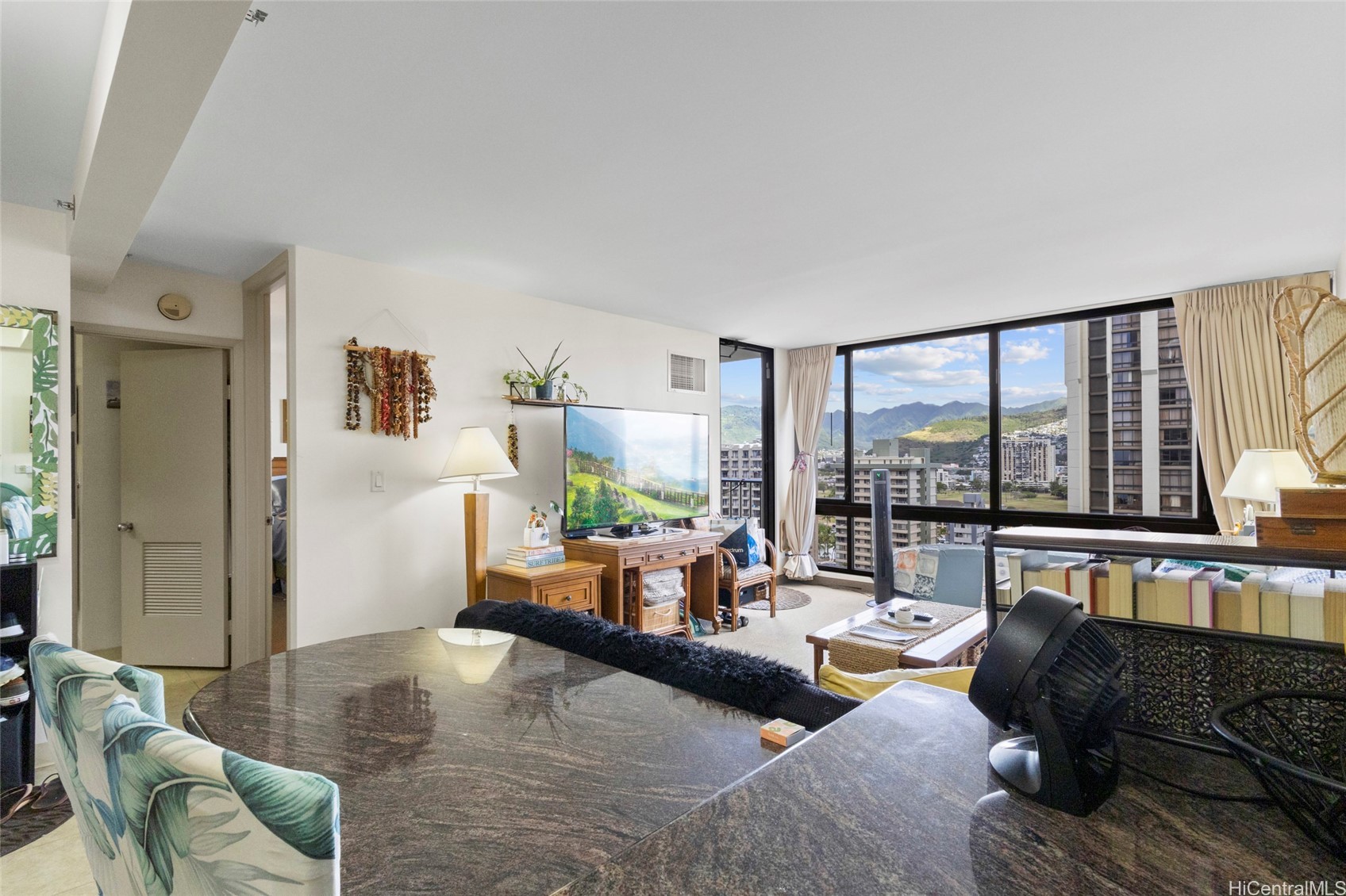 229 Paoakalani Avenue 1705