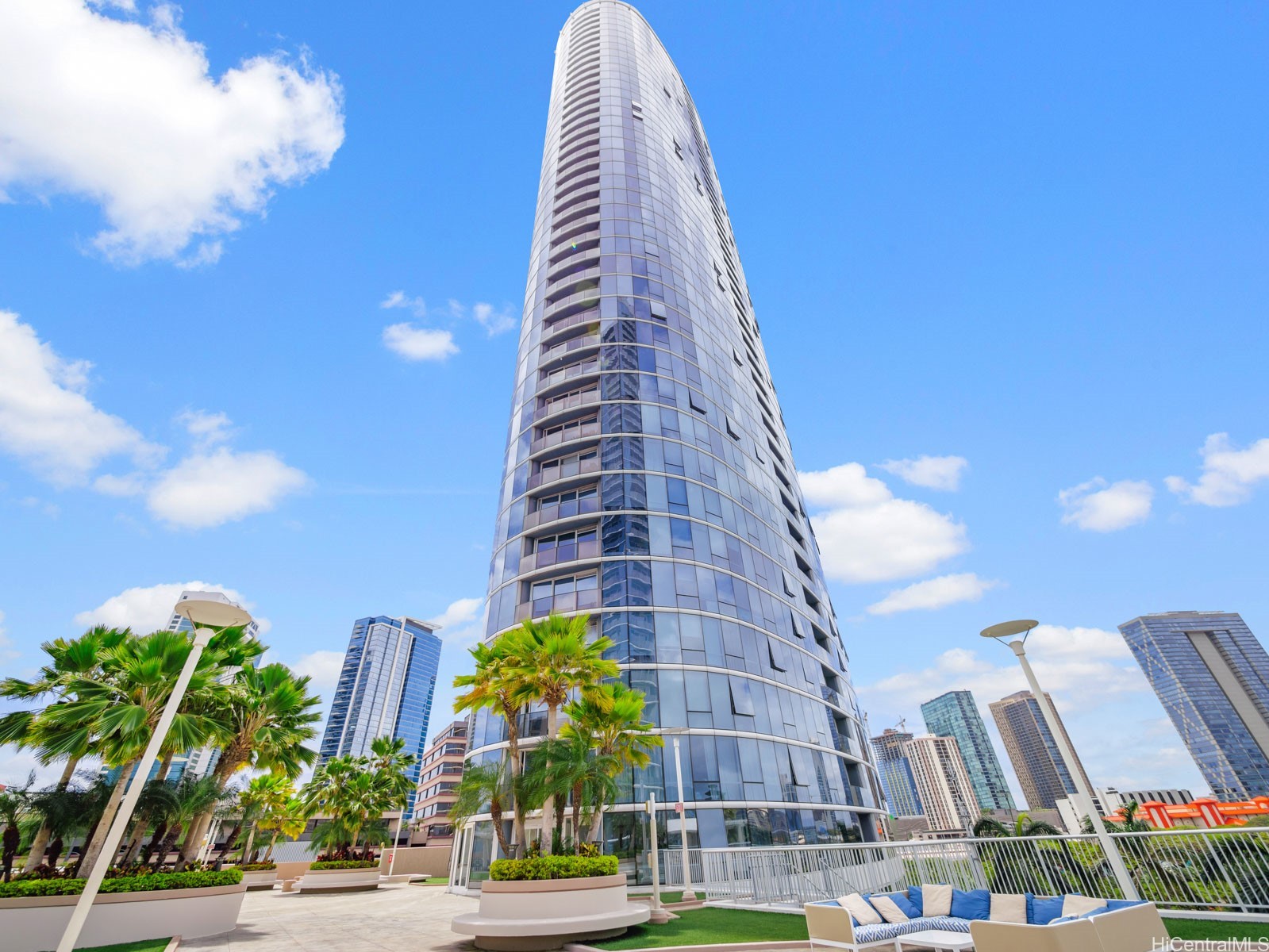 Moana Pacific Condominium