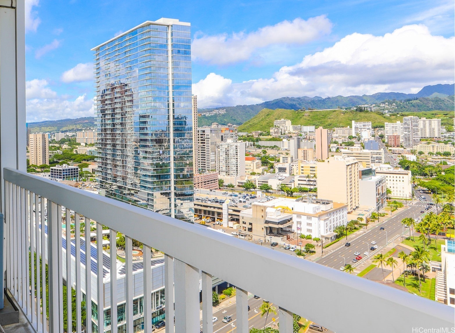 909 Kapiolani Boulevard 2807