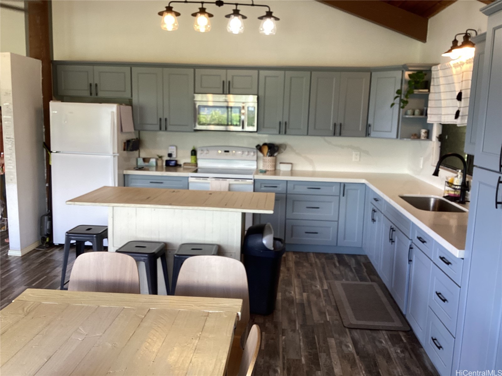 44-114 Malulani Place