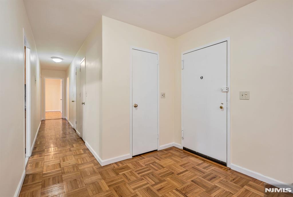 280 Prospect Avenue 1B