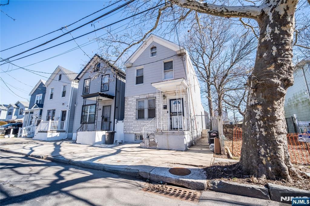 Photo of 289 Rose Street, Newark, NJ 07108 (MLS # 26007008)