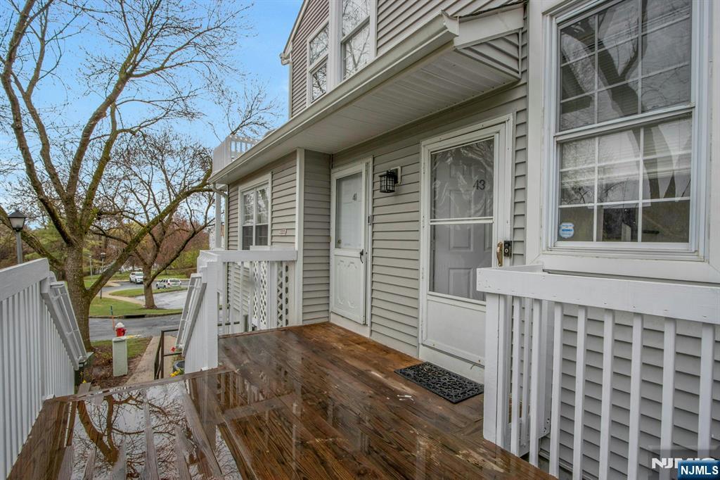 43 Regency Circle