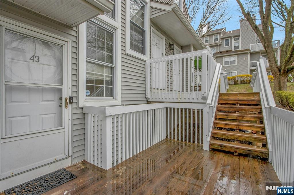 43 Regency Circle