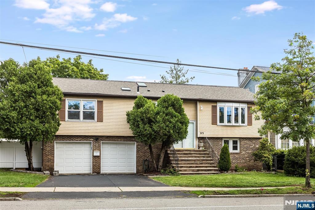 373 Orange Road