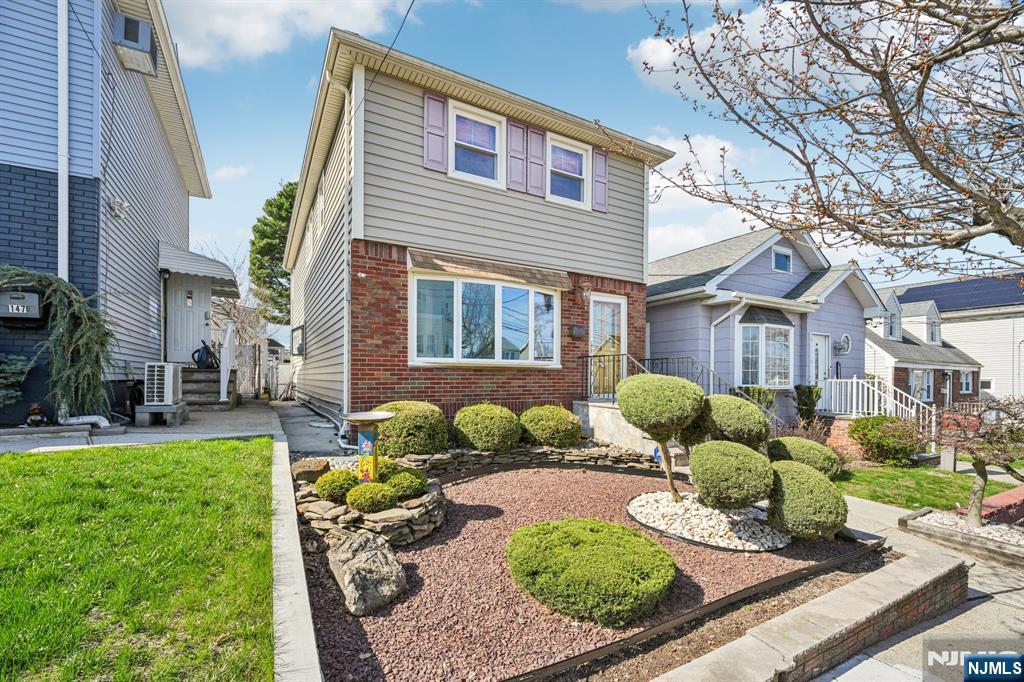 151 Arlington Boulevard