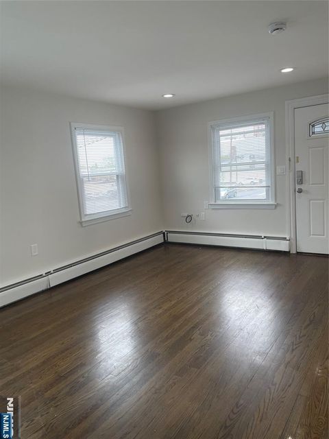 Photo of 25 Legion Dr #ST1, Bergenfield, NJ 07621 (MLS # 26007435)