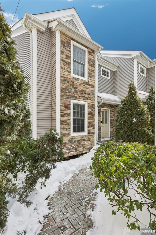 784 Kinderkamack Road 101