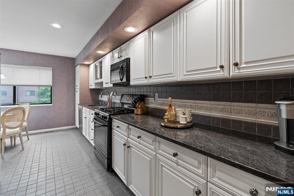 42 Lexington Court 42C
