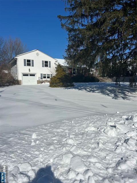 64 William Street Clark NJ 07066