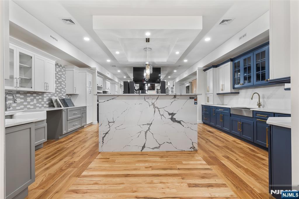 390 Ramapo Valley Road 1