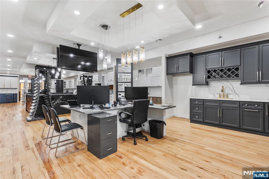 390 Ramapo Valley Road 1