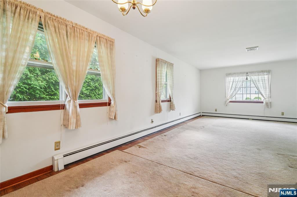3 Lakeview Drive