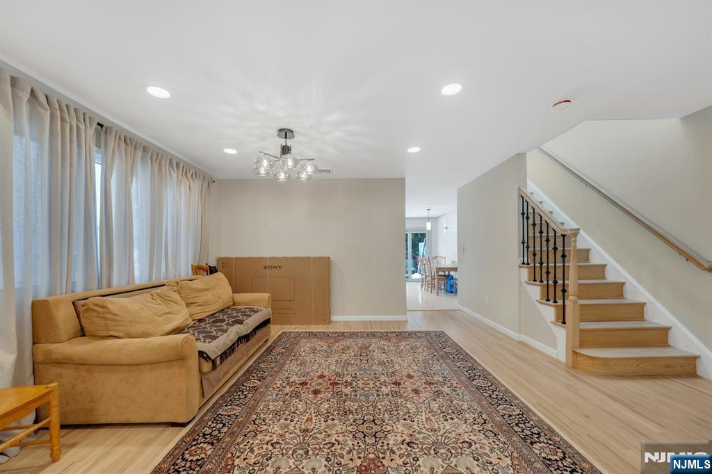 573 Kearney Avenue C0573