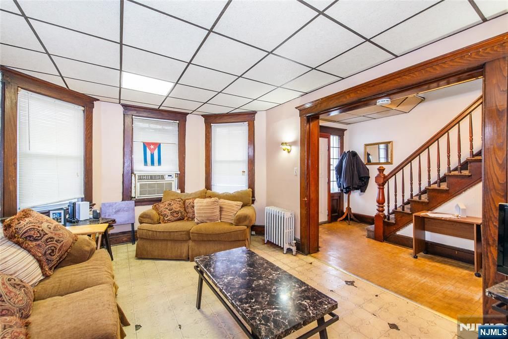 Photo of 448450 31st Street, Paterson, NJ 07504 (MLS # 25038050)