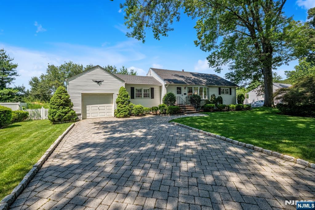 843 Alden Road