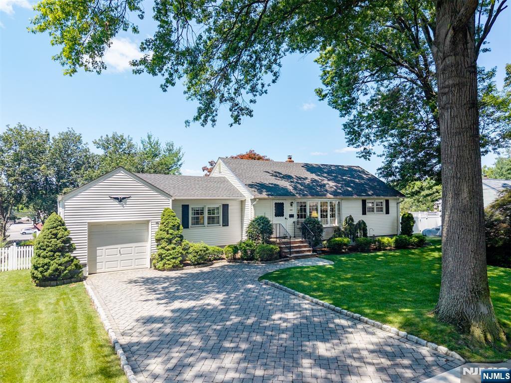 843 Alden Road
