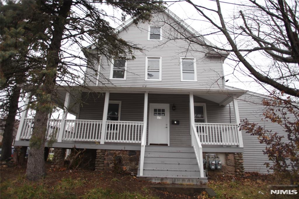 179 Paris Avenue