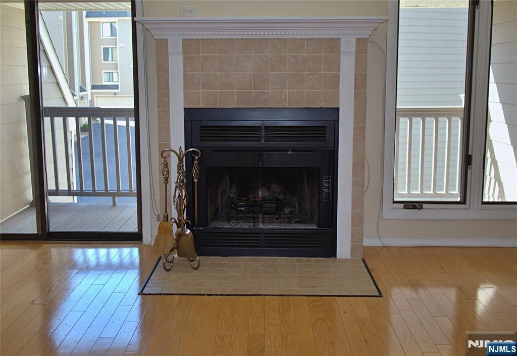910 River Renaissance C10