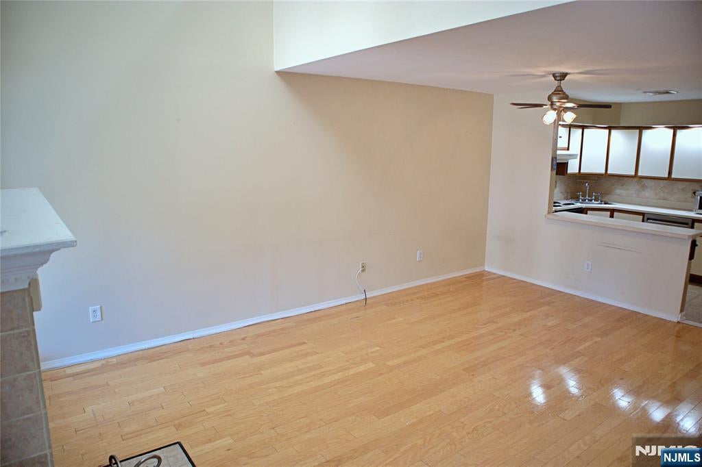910 River Renaissance C10