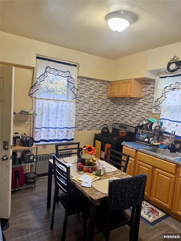 602 Chancellor Avenue