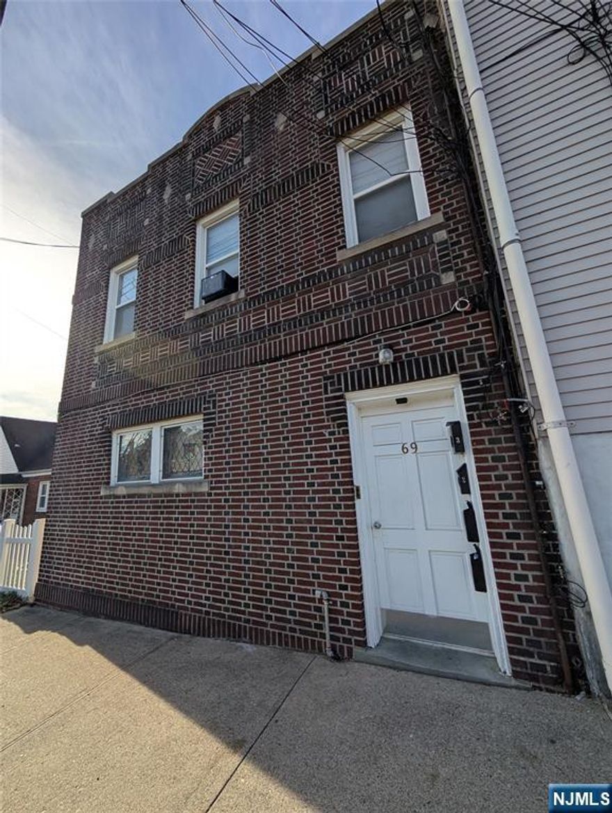 Don't miss your chance to call Unit 1 at 69 Charles St, Lodi home. This freshly updated first-floor gem is move-in ready, featuring two spacious bedrooms, one modern bathroom, and flexible living areas perfect for a home office or guest room. Freshly painted walls and gleaming floors create an inviting atmosphere, while the prime location near transit puts the entire city at your fingertips. Properties like this rarely stay on the market long. Schedule your private tour today before it's gone.