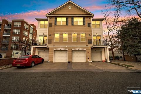 Photo of 401 Grant Ave #401, Jersey City, NJ 07305 (MLS # 25043228)