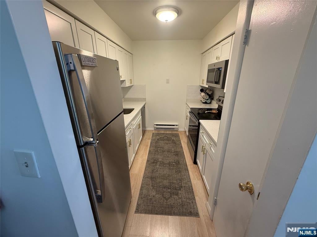 250 Grant Avenue C38