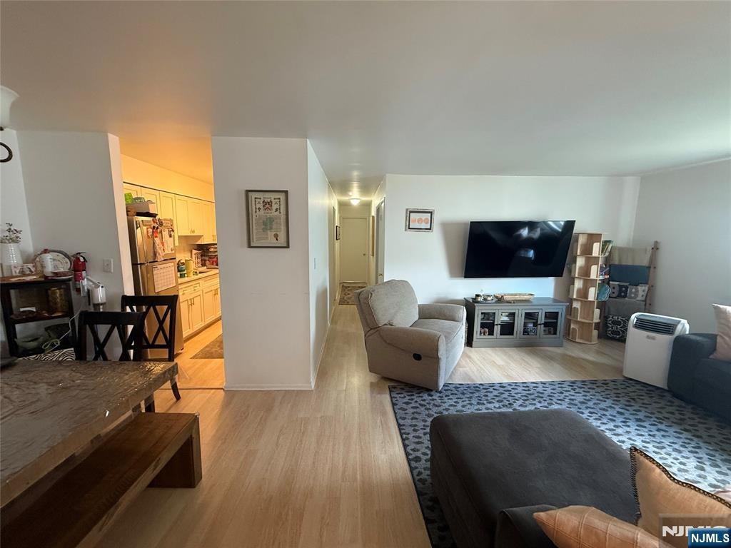 250 Grant Avenue C38