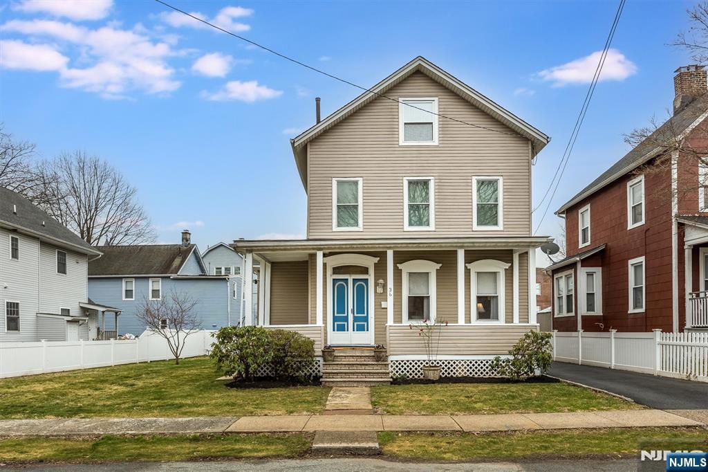 Property for Sale at 36 Park St, Bloomfield, New Jersey - Bedrooms: 4 
Bathrooms: 4 
Rooms: 8  - $699,000