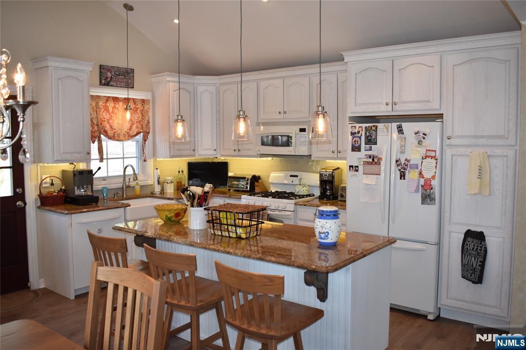 668 Hillsdale Avenue