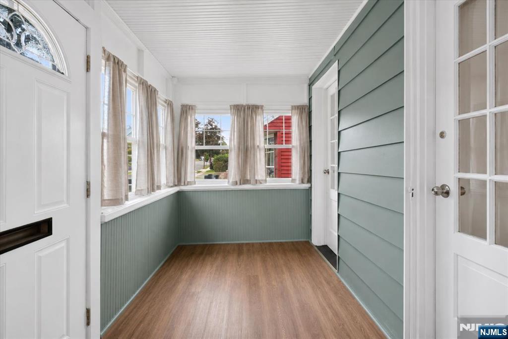 7 Laurel Place