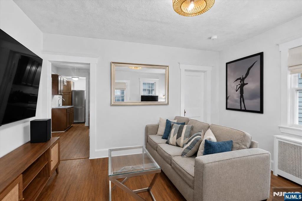 7 Laurel Place