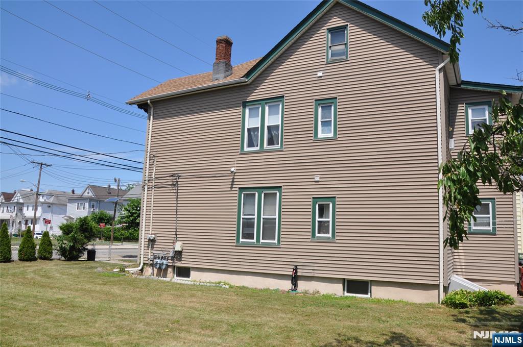 112 Palisade Avenue