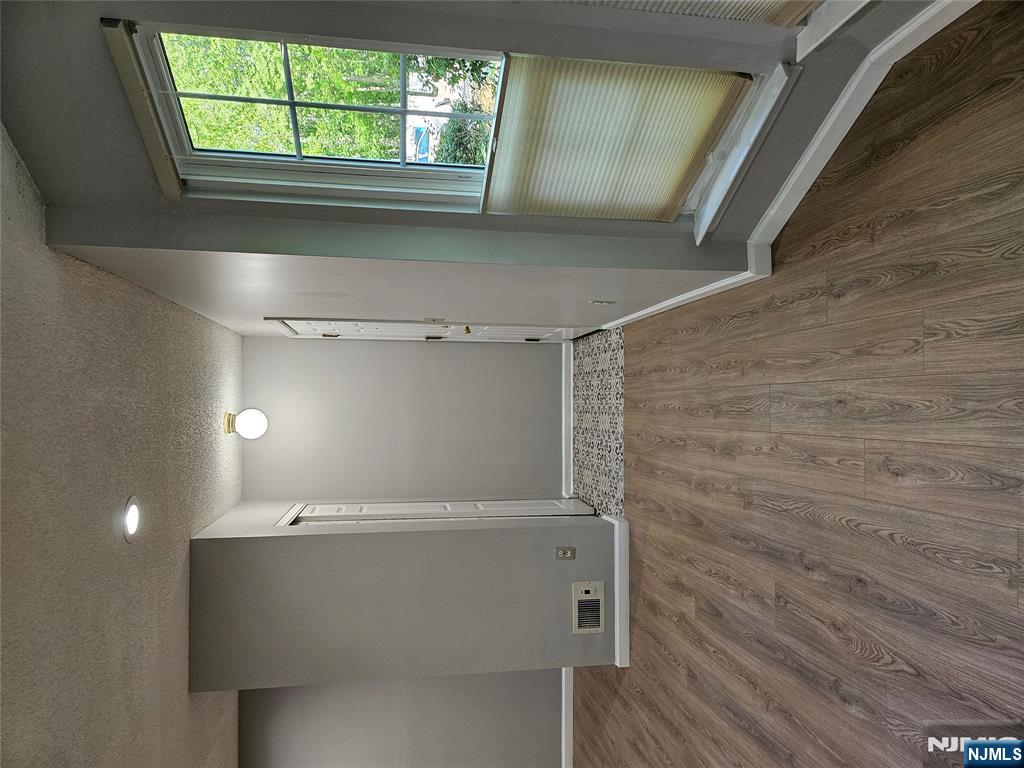 Rental Property at 261 Larch Ln 261, Mahwah, New Jersey - Bedrooms: 2 
Bathrooms: 2 
Rooms: 5  - $3,300 MO.