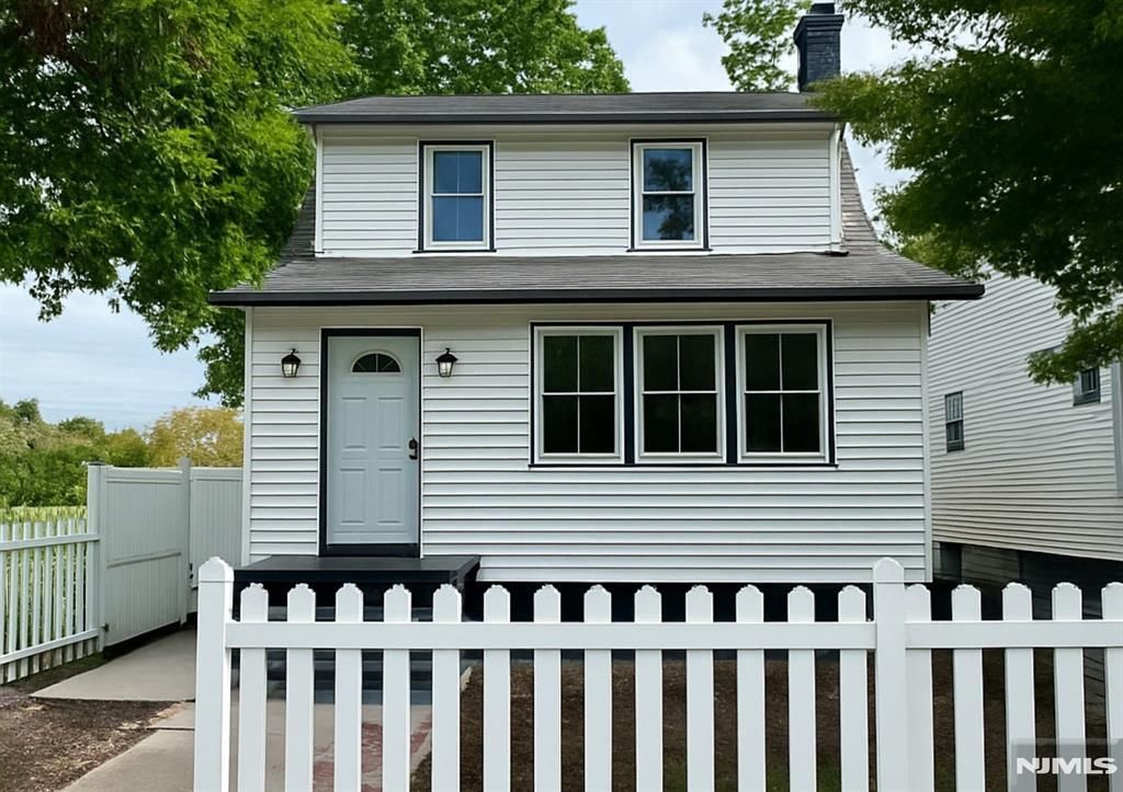 Photo of 64 Goodwin Avenue, Newark, NJ 07112 (MLS # 25036979)