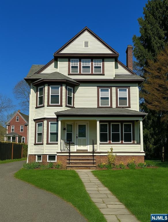 Property for Sale at 84 Elm Street, Montclair, New Jersey - Bedrooms: 6 
Bathrooms: 5 
Rooms: 13  - $1,275,000