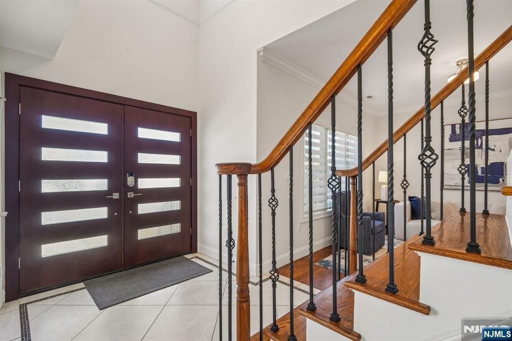 Photo of 354 30th Street, Fair Lawn, NJ 07410 (MLS # 26007492)