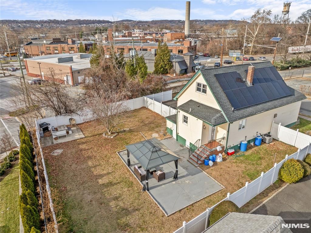 Photo of 702 Lake St, Fair Lawn, NJ 07410 (MLS # 25042769)