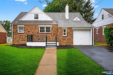 179 Huguenot Drive New Milford NJ 07646