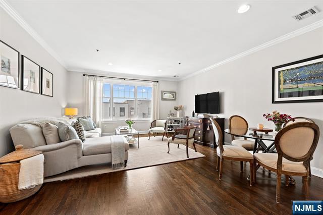 82 Clinton Street 5E