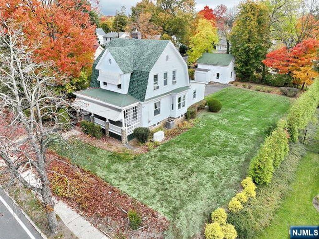 Photo of 192 Broadway, Hillsdale, NJ 07642 (MLS # 25038873)