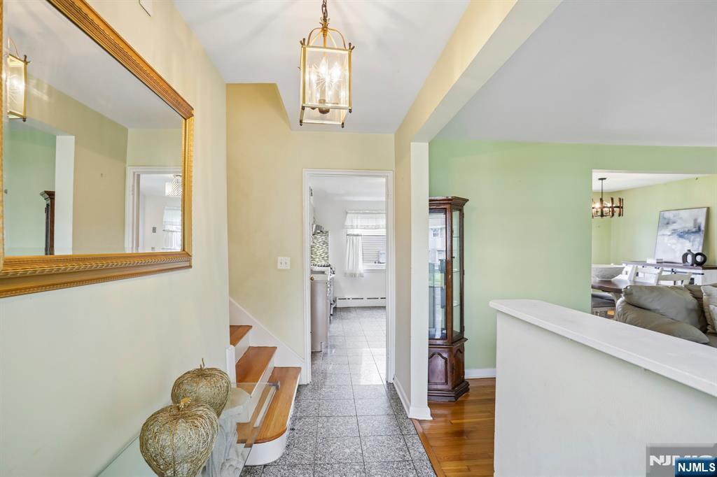 Homes for Sale in Northern NJ | ThisIsRiverEdge.com 145 Sutton Place