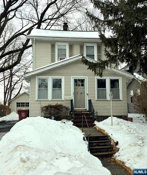 93 Glendale Street Nutley NJ 07110