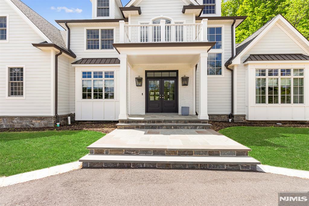150 Mountain Avenue
