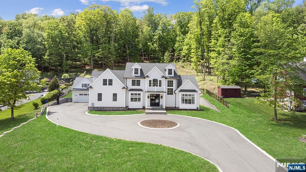 Property for Sale at 150 Mountain Avenue, Pequannock Twp, New Jersey - Bedrooms: 4 
Bathrooms: 5 
Rooms: 13  - $2,250,000