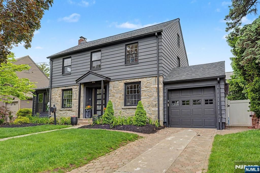 Photo of 45 Highfield Road, Bloomfield, NJ 07003 (MLS # 26018328)